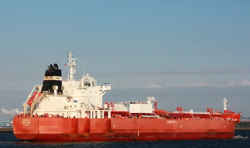 AQUILA Tanker IMO 9192765 photo 2