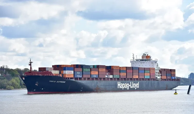 TOKYO EXPRESS Container Ship IMO 9193290 photo 5