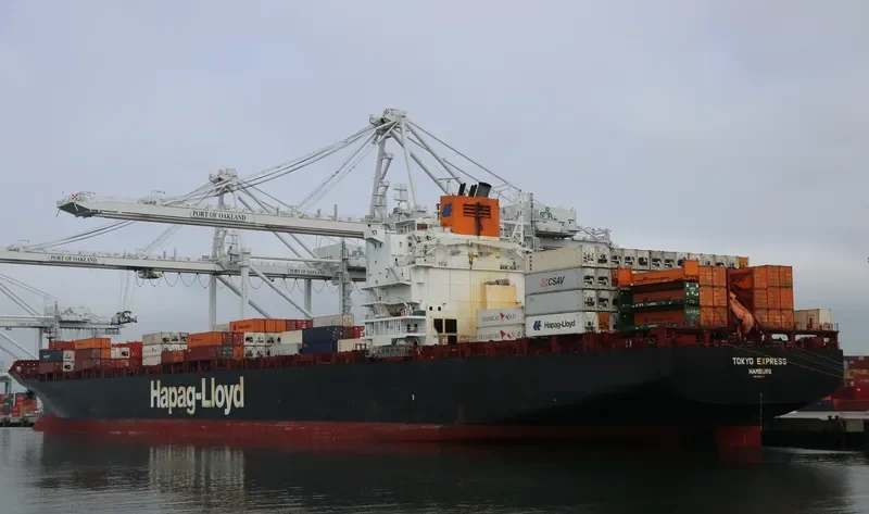 TOKYO EXPRESS Container Ship IMO 9193290 photo 7