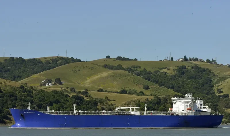 POLAR ENDEAVOUR Tanker IMO 9193551 photo 3