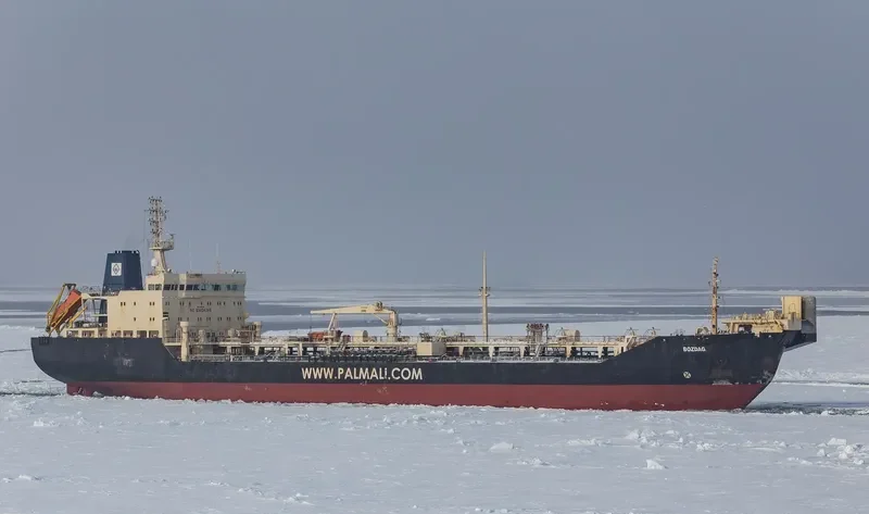 LAGORTA Tanker IMO 9194012 photo 7