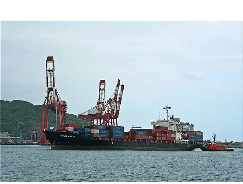 IBN AL ABBAR Container Ship IMO 9194490 photo 9