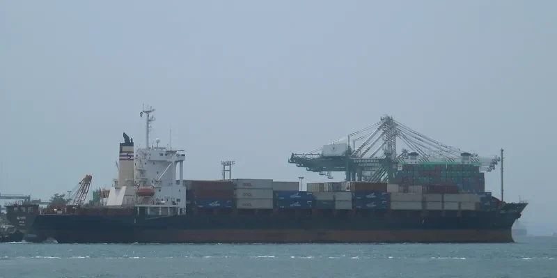 TAICHUNG Container Ship IMO 9194505 photo 10