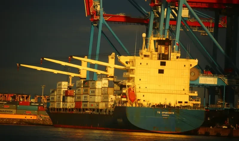 TG APHRODITE Container Ship IMO 9194878 photo 4