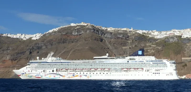 NORWEGIAN STAR Passenger Ship IMO 9195157 photo 8