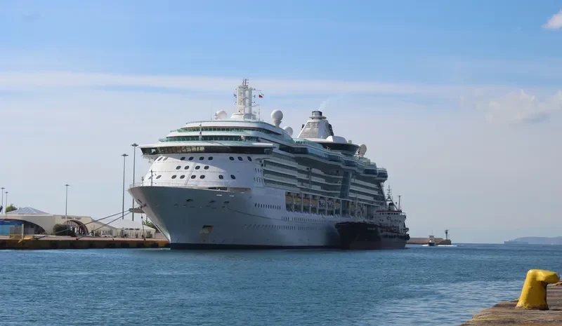 BRILLIANCE OF THE SEAS Passenger Ship IMO 9195200 photo 5