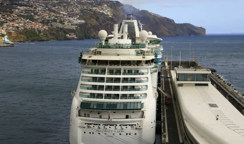 BRILLIANCE OF THE SEAS Passenger Ship IMO 9195200 photo 8