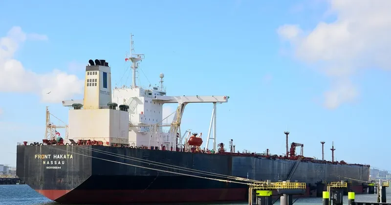 FRONT HAKATA Tanker IMO 9196644 photo 6