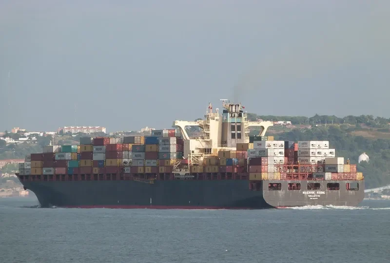 KOBE Container Ship IMO 9196840 photo 9