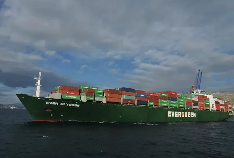 EVER ULYSSES Container Ship IMO 9196955 photo 9