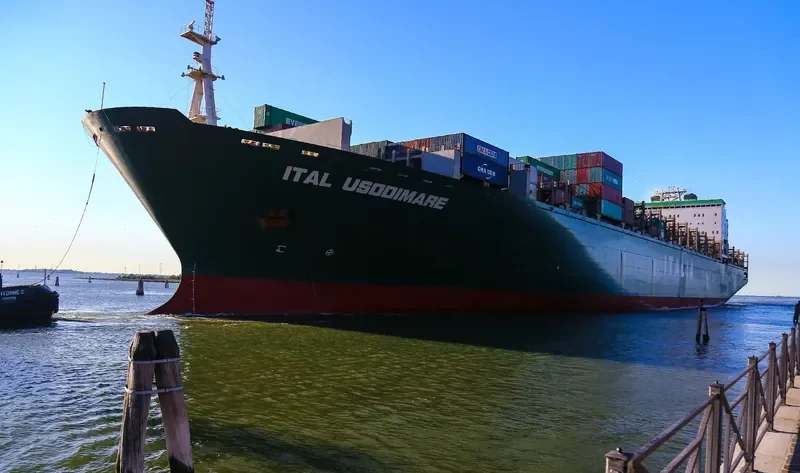 ITAL USODIMARE Container Ship IMO 9196979 photo 9