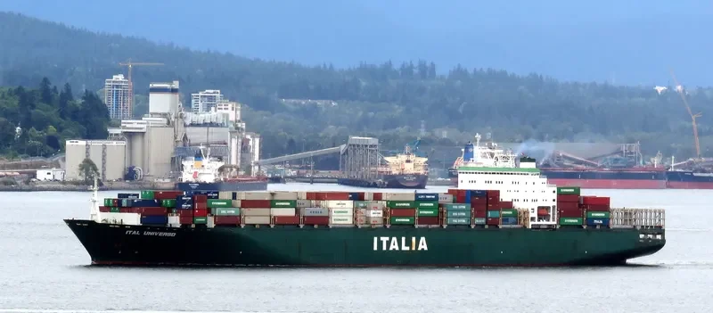 ITAL UNIVERSO Container Ship IMO 9196993 photo 8