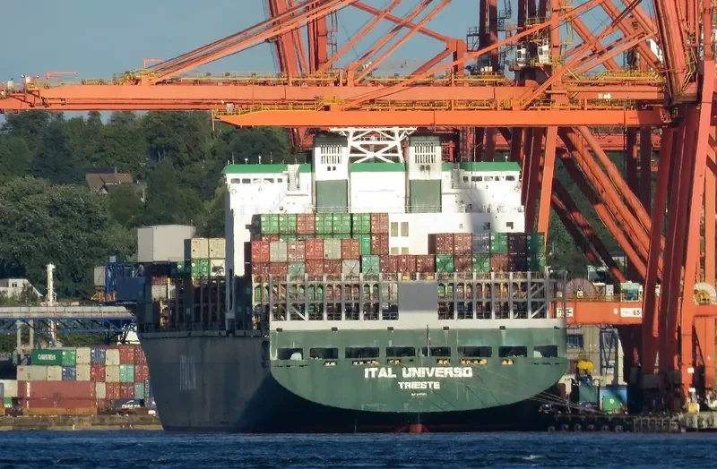 ITAL UNIVERSO Container Ship IMO 9196993 photo 9