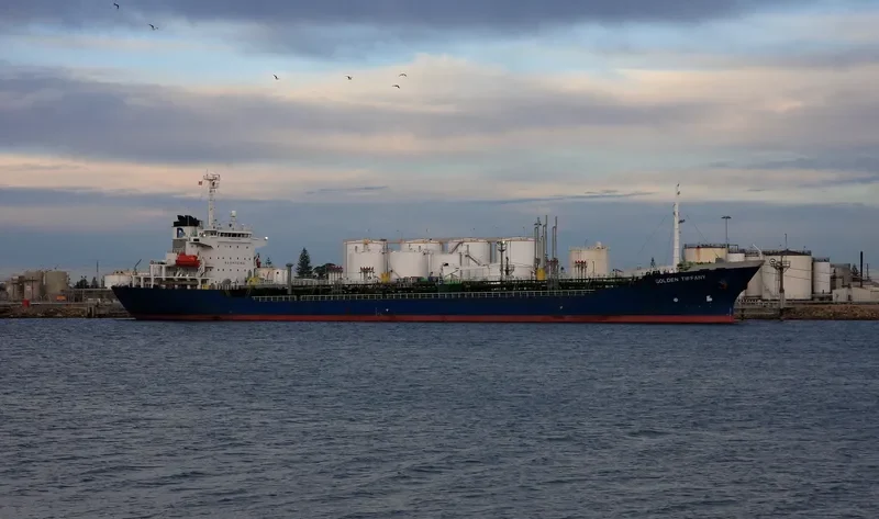 DAE WON Tanker IMO 9197143 photo 4