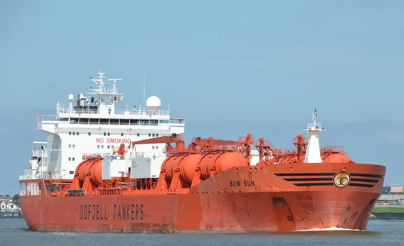 BOW SUN Tanker IMO 9197284 photo 7