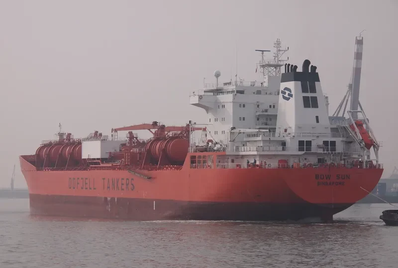BOW SUN Tanker IMO 9197284 photo 8