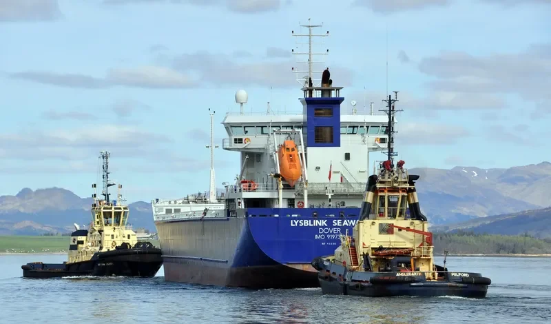 LYSBLINK SEAWAYS Container Ship IMO 9197313 photo 2