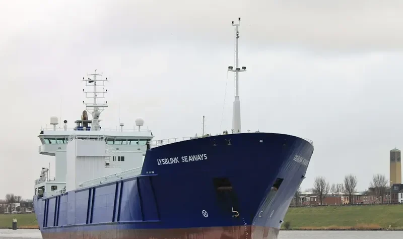 LYSBLINK SEAWAYS Container Ship IMO 9197313 photo 8