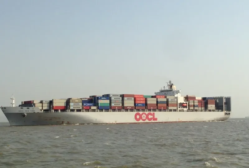 OOCL NEW YORK Container Ship IMO 9198109 photo 7