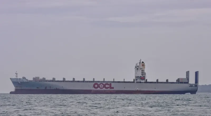 OOCL NEW YORK Container Ship IMO 9198109 photo 10