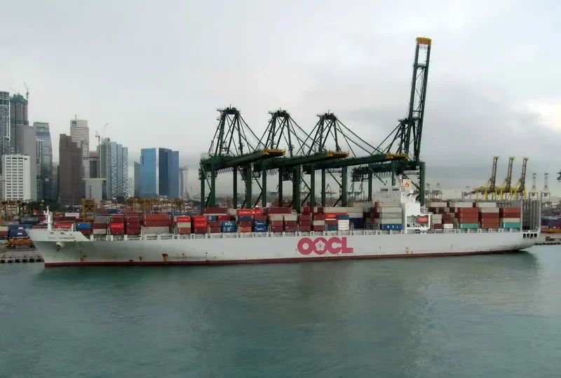 OOCL SHANGHAI Container Ship IMO 9198111 photo 7