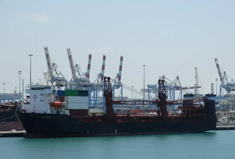 OIL TENDER 2 General Cargo IMO 9198238 photo 2