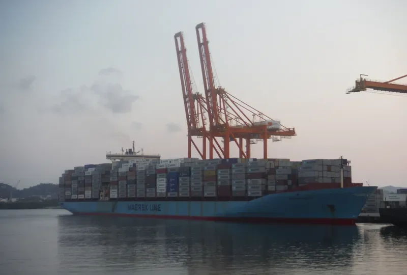 CORNELIUS MAERSK Container Ship IMO 9198587 photo 7