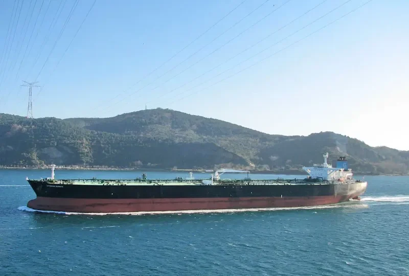 GOLDEN DRAGON Tanker IMO 9198666 photo 9