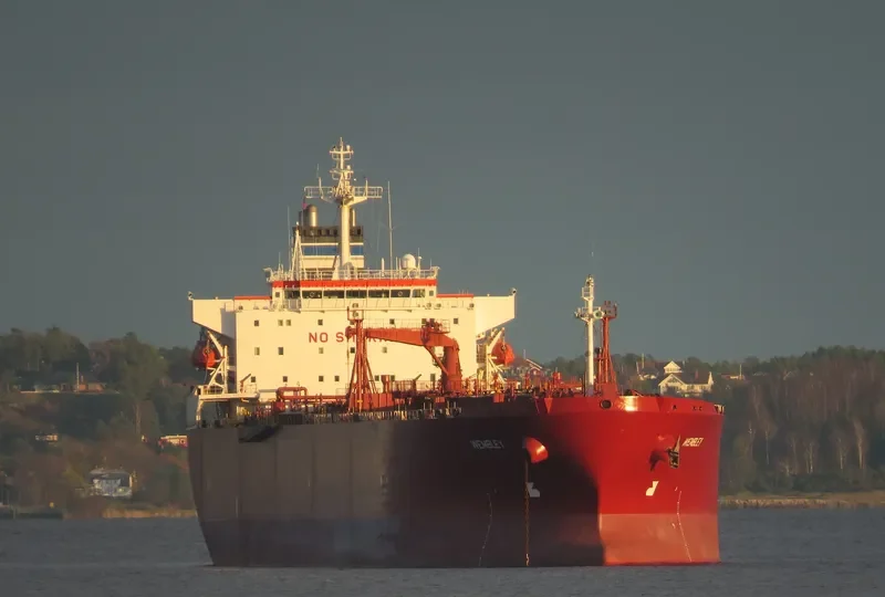 LEONID Tanker IMO 9198771 photo 2