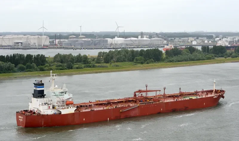 LEONID Tanker IMO 9198771 photo 4