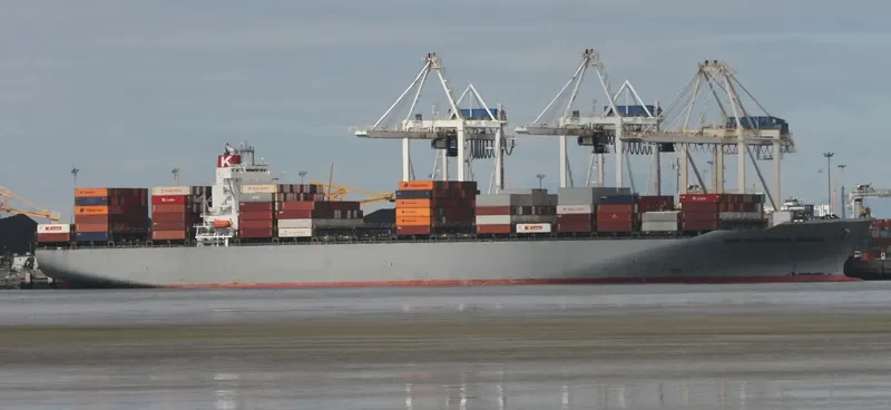 OOCL SAN FRANCISCO Container Ship IMO 9199268 photo 3