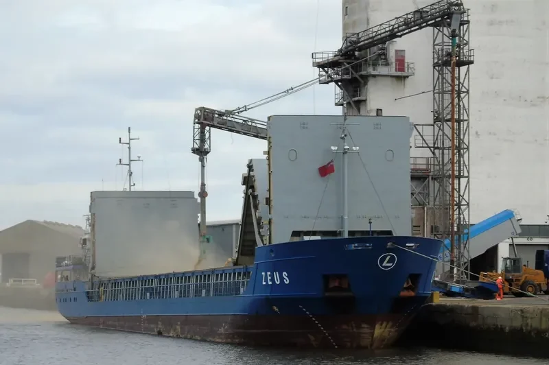ZEUS Container Ship IMO 9199684 photo 5