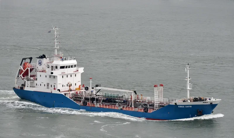 VINGA SAFIR Tanker IMO 9200158 photo 10