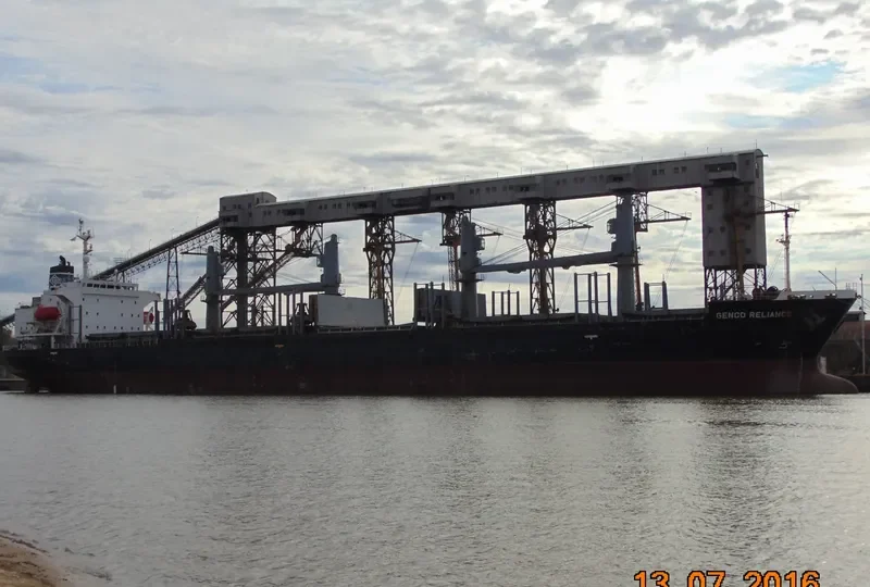 UNIVERSE RELIANCE Bulk Carrier IMO 9200407 photo 7