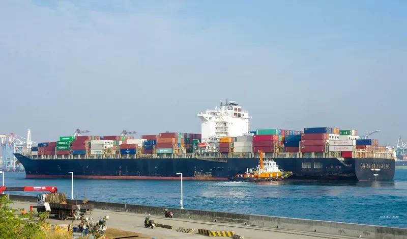 CONTI CANBERRA Container Ship IMO 9200677 photo 2