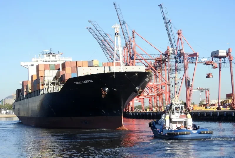 CONTI DARWIN Container Ship IMO 9200689 photo 8