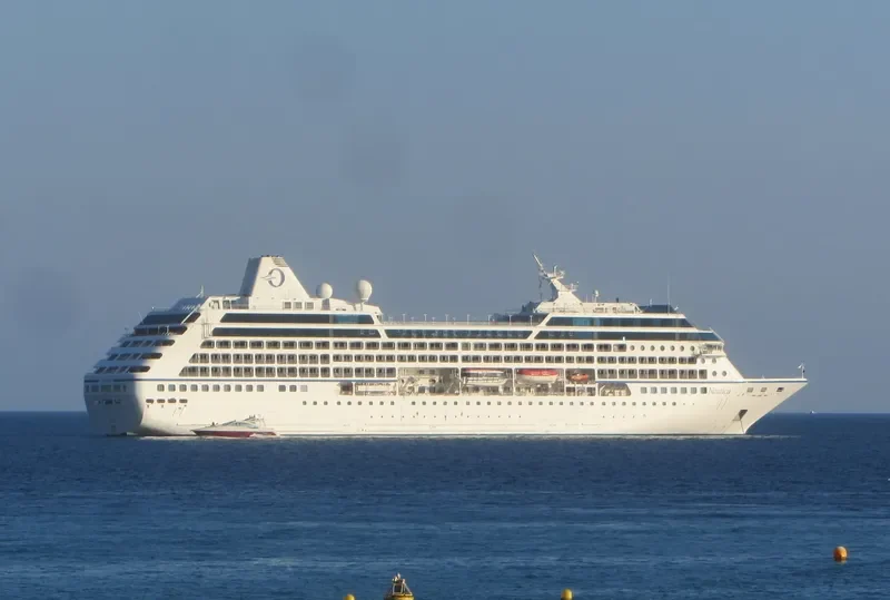 NAUTICA Passenger Ship IMO 9200938 photo 8