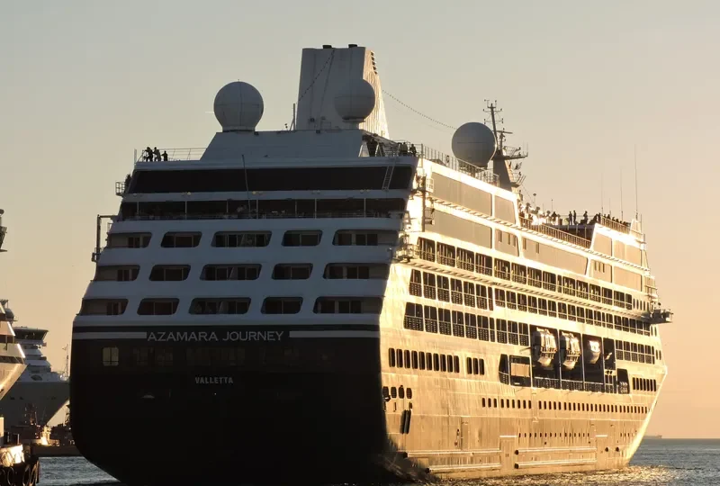 AZAMARA JOURNEY Passenger Ship IMO 9200940 photo 4