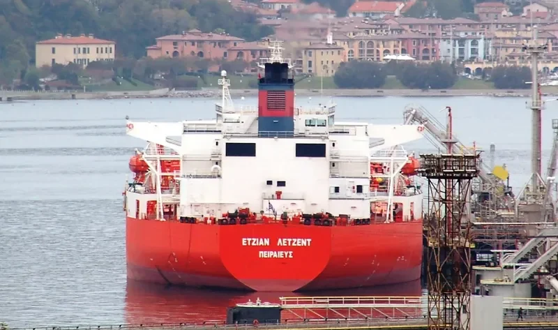 CAKRA PATRIOT Tanker IMO 9200964 photo 10