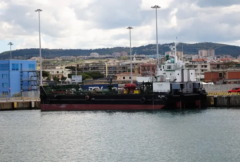 BIG DUBA Tanker IMO 9201138 photo 5
