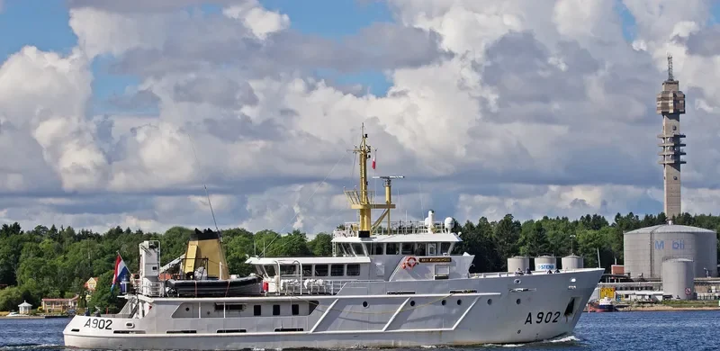 VAN KINSBERGEN General Cargo IMO 9201578 photo 7