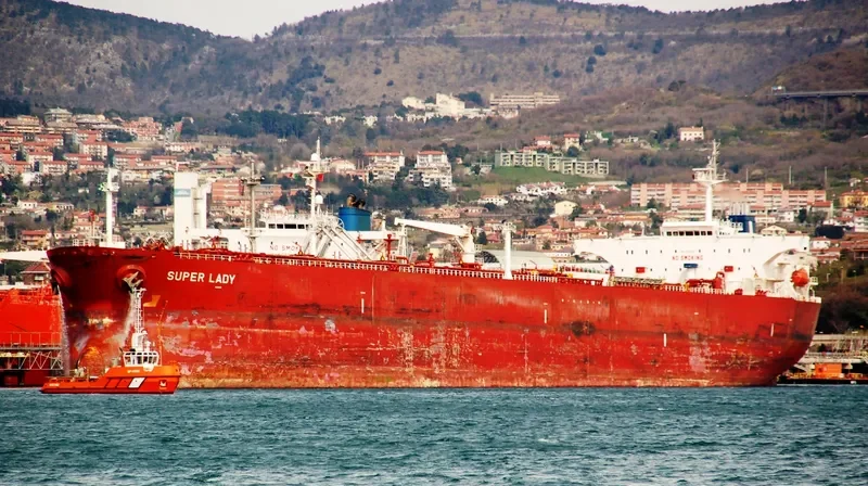 SUPER LADY Tanker IMO 9201592 photo 7