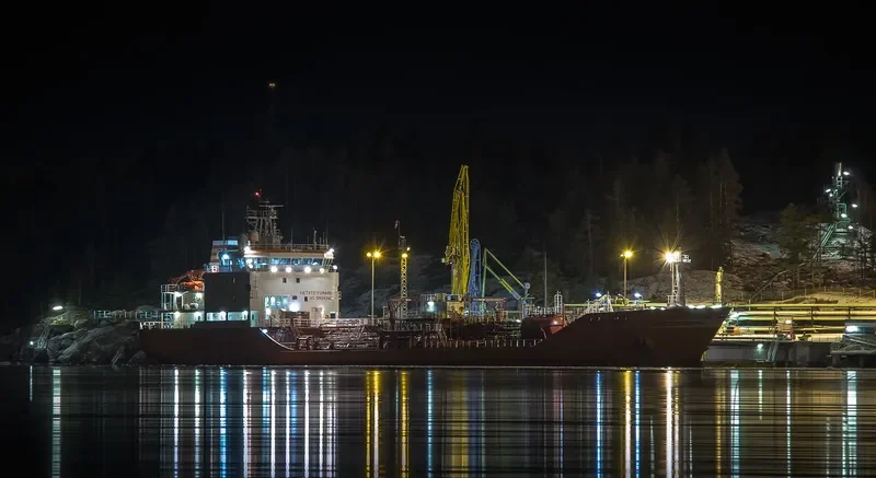 DARMIK Tanker IMO 9201774