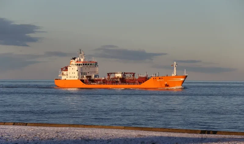 DARMIK Tanker IMO 9201774 photo 3