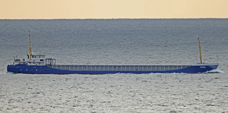AMADEUS DIAMOND General Cargo IMO 9201968 photo 2
