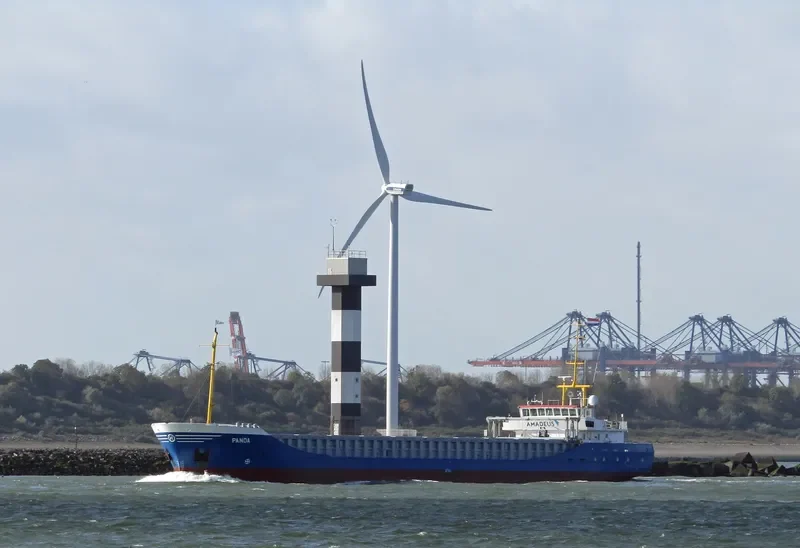 AMADEUS DIAMOND General Cargo IMO 9201968 photo 3