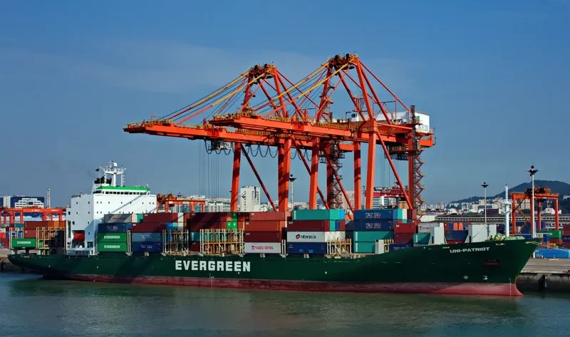 UNI PATRIOT Container Ship IMO 9202168 photo 5