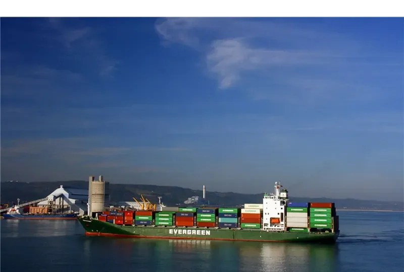 UNI PATRIOT Container Ship IMO 9202168 photo 9