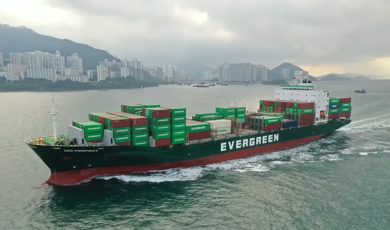 UNI PERFECT Container Ship IMO 9202182 photo 10