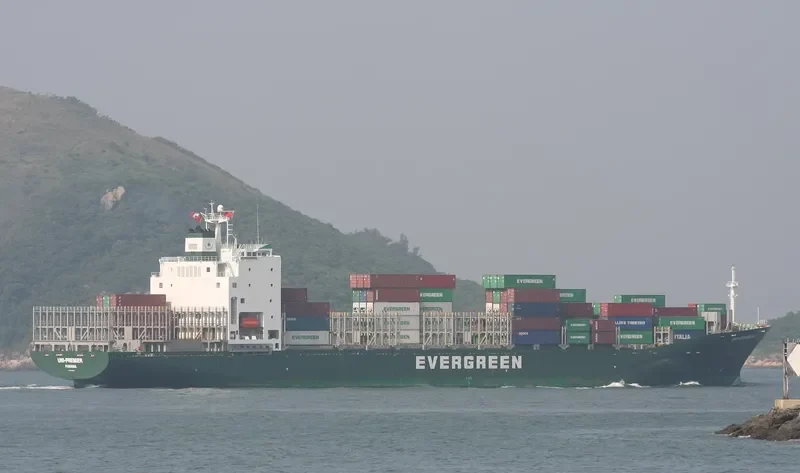 UNI PREMIER Container Ship IMO 9202223 photo 7